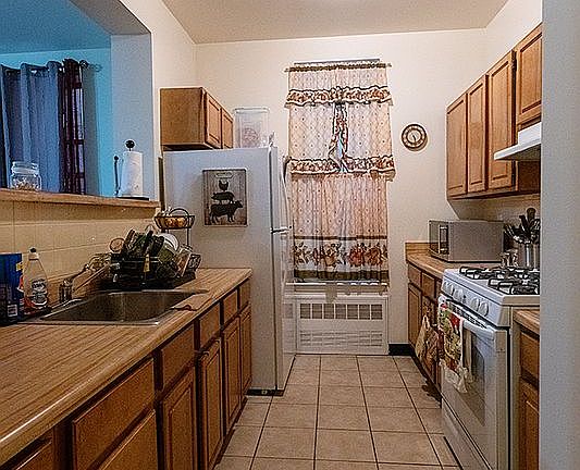 3rd image of 2460-C Adam C Powell Blvd Unit 21