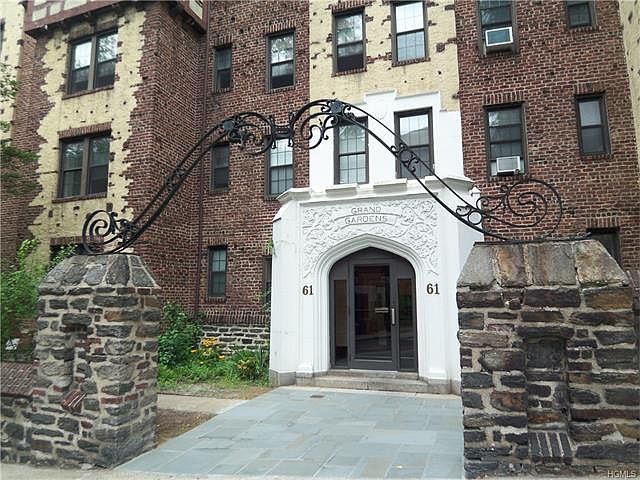 1st image of 61 W Grand St APT 2N