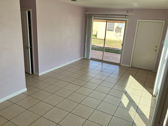 5th image of 21946 Hernando Ave