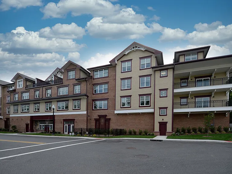 Chestnut Village — Photo 1