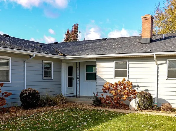 721 Blue Ash Dr SE, Kentwood, MI 49548