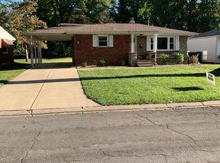 614 Roanoke Dr, Edwardsville, IL 62025