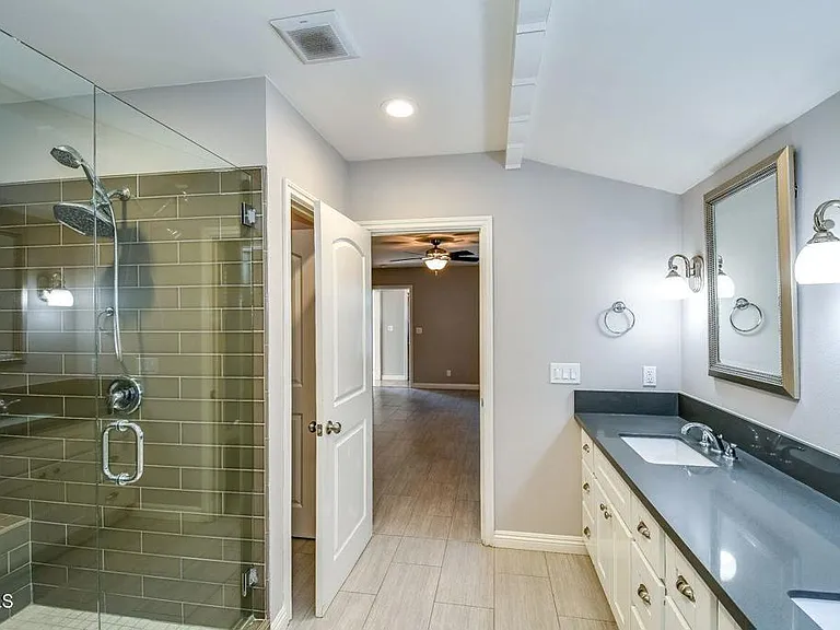 321 N Lima St — Photo 29