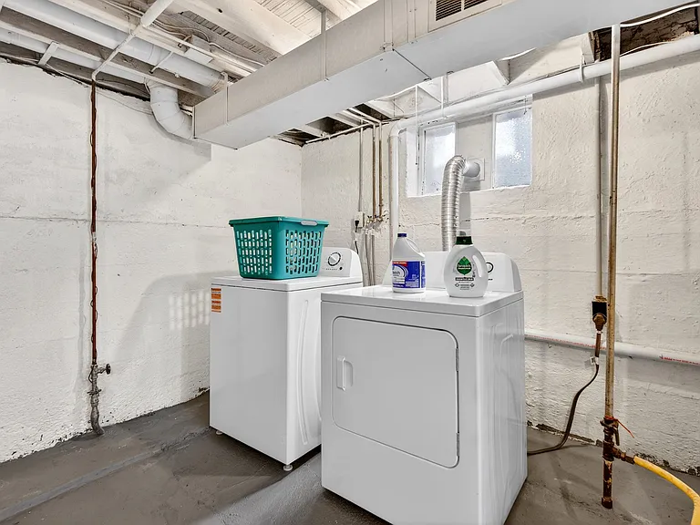 2230 Richert Pl — Photo 24