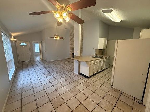 4th image of 3105 Oak Rock Cir