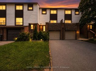 1221 Dundix Rd #132, Mississauga, ON L4Y 3Y9