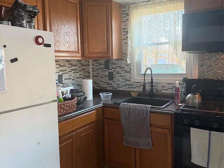 171 Lake Shore Dr — Photo 5
