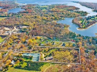 39 N Menantic Rd, Shelter Island, NY 11964