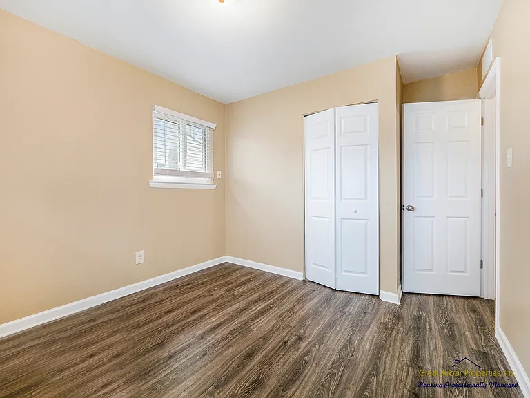 1088 Studebaker Ave — Photo 23