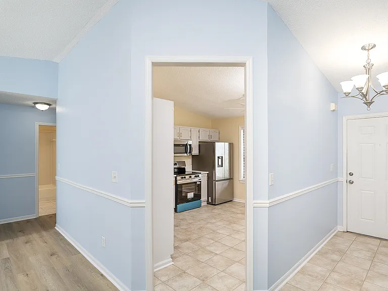 140 Bonita Rd — Photo 15