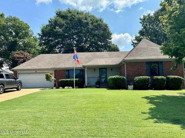 5210 Pear Dr, Southaven, MS 38671