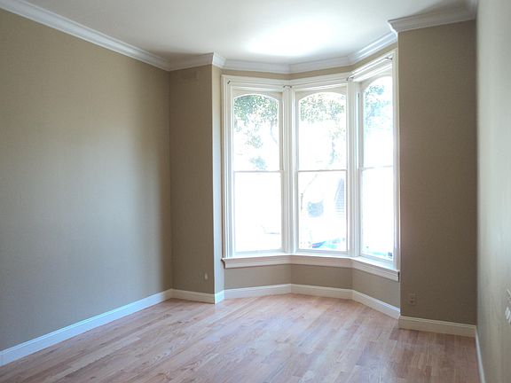 3rd image of 2555 Sacramento St APT A
