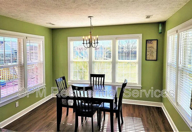 2922 Sloop Point Loop Rd — Photo 4