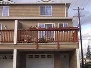3233 SE 122nd Ave APT A, Portland, OR 97236