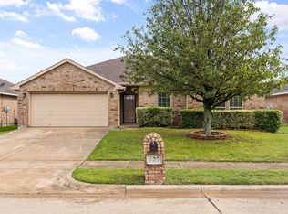 925 Glory Dr, Waxahachie, TX 75165