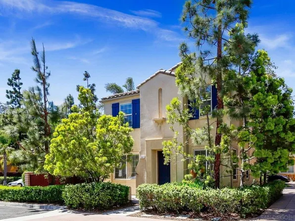 907 Mira Lago Way, San Marcos, CA 92078