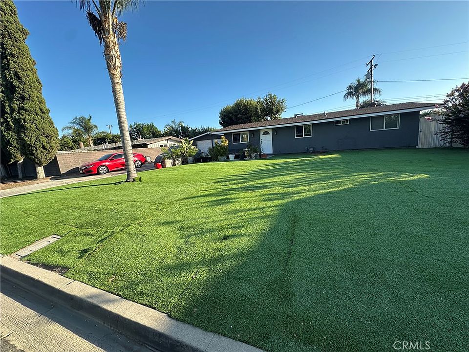2nd image of 1582 Garland Ave