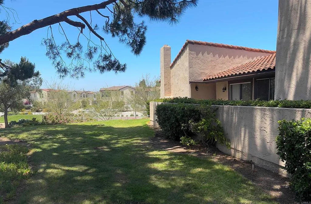 3 bed, 1300 sqft, $3,150 — Photo 2