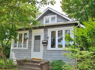 1438 Newbridge Rd, Bellmore, NY 11710