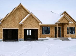 16 Albert St E, North Dumfries, ON N0B 2N0