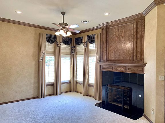 4th image of 7605 NW Wyatt Lake Dr