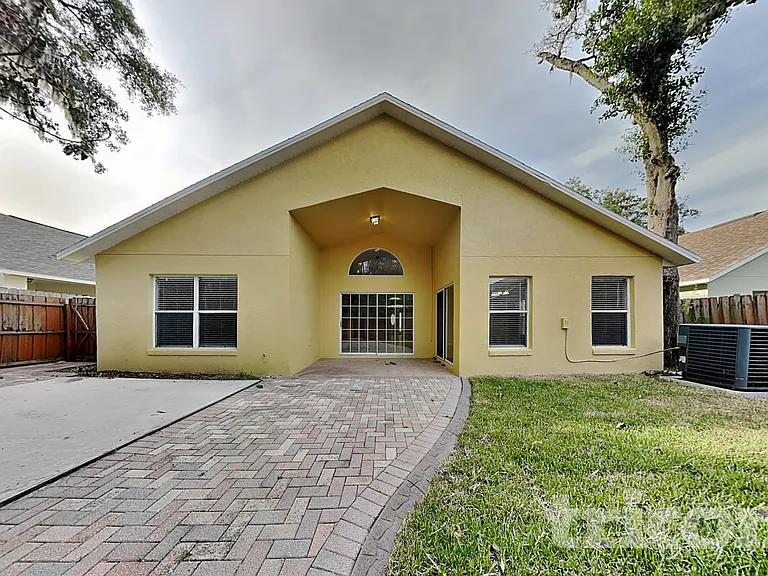 2517 Clareside Dr — Photo 20