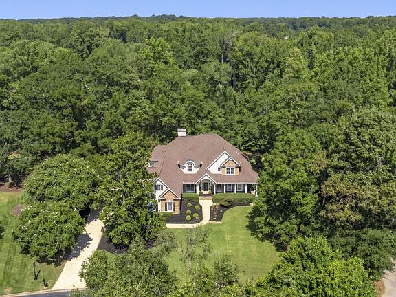 2nd image of 102 Powers Garden Rd