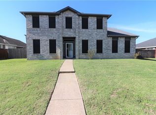 169 Longleaf Cir, Desoto, TX 75115
