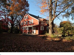 301 Edgeboro Dr APT 4, Newtown, PA 18940