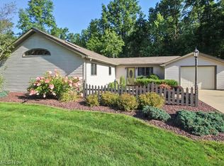17968 Avondale Ave, Lake Milton, OH