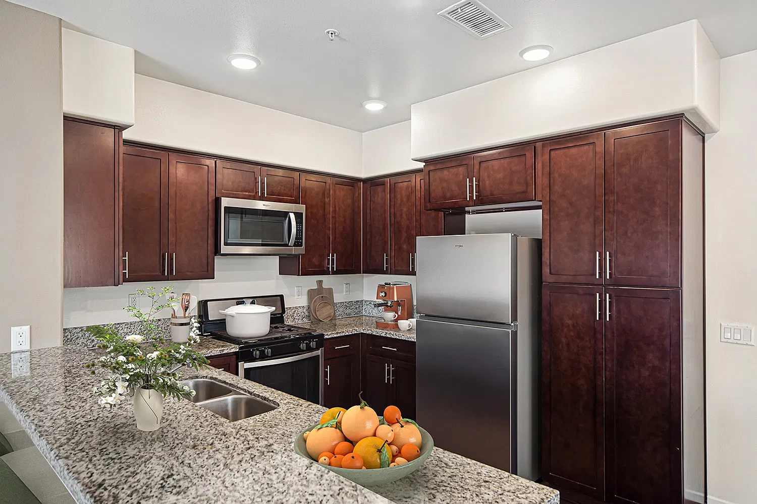 Turtle Creek Apartments — Photo 3