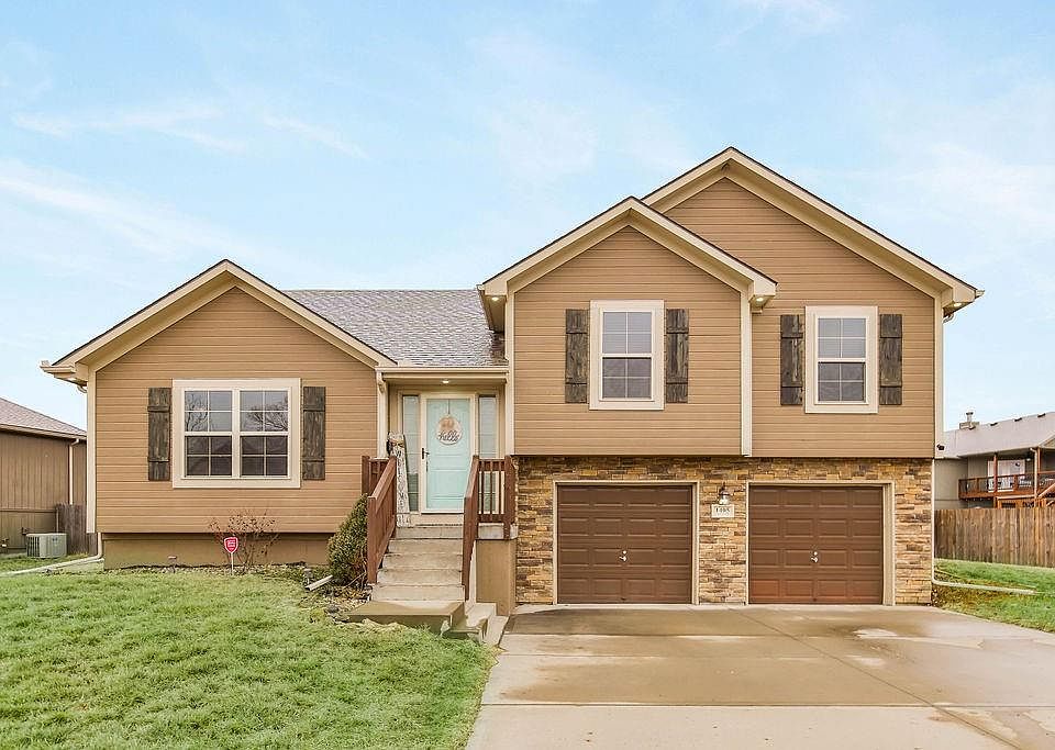 1st image of 1405 NE Jaclyn Dr