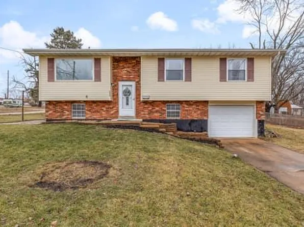400 S Vandervoot St, Desloge, MO 63601