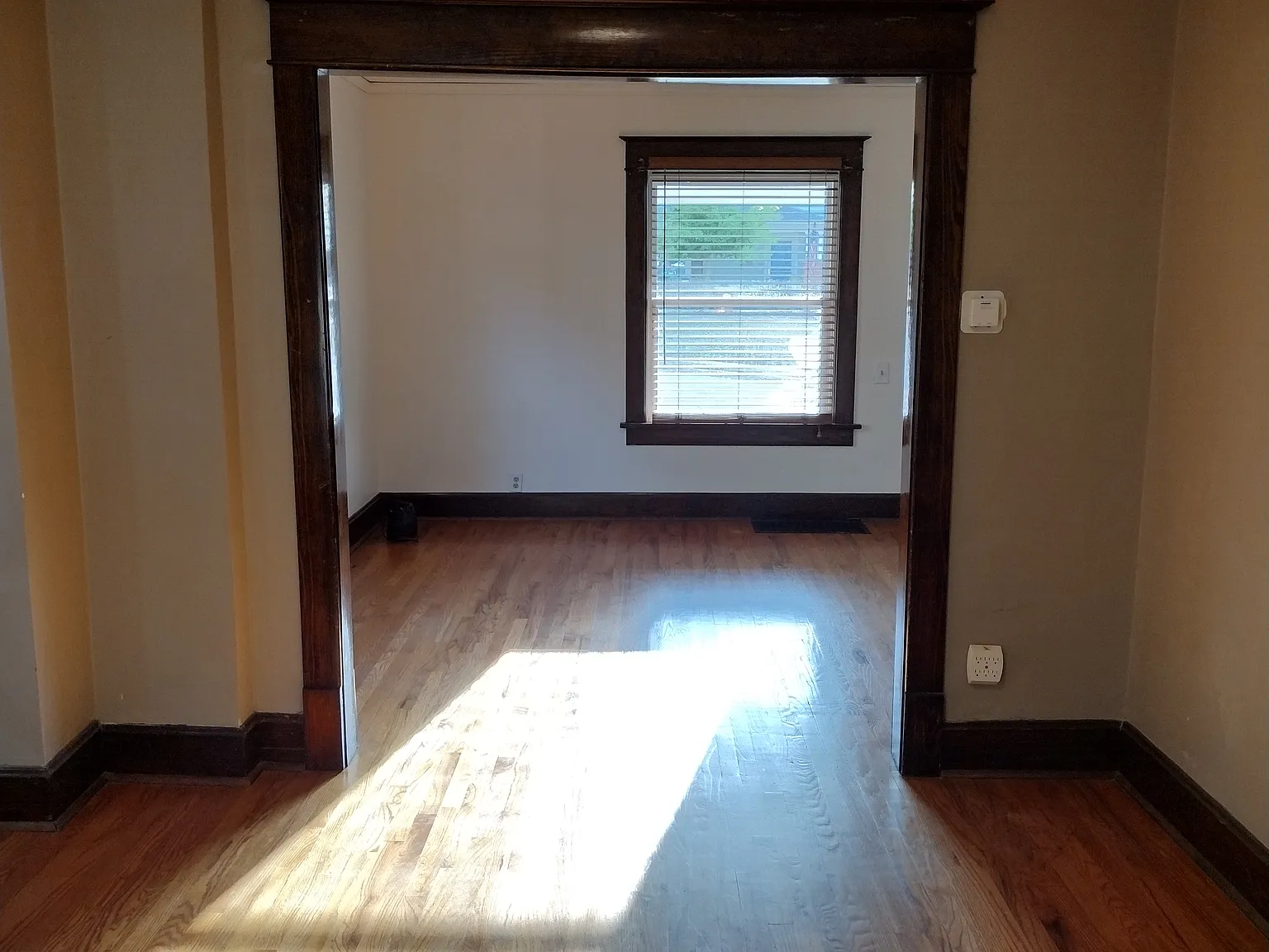 2 bed, 1012 sqft, $1,500 — Photo 3