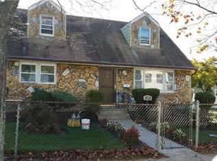 10 Parson Ave, Freeport, NY 11520