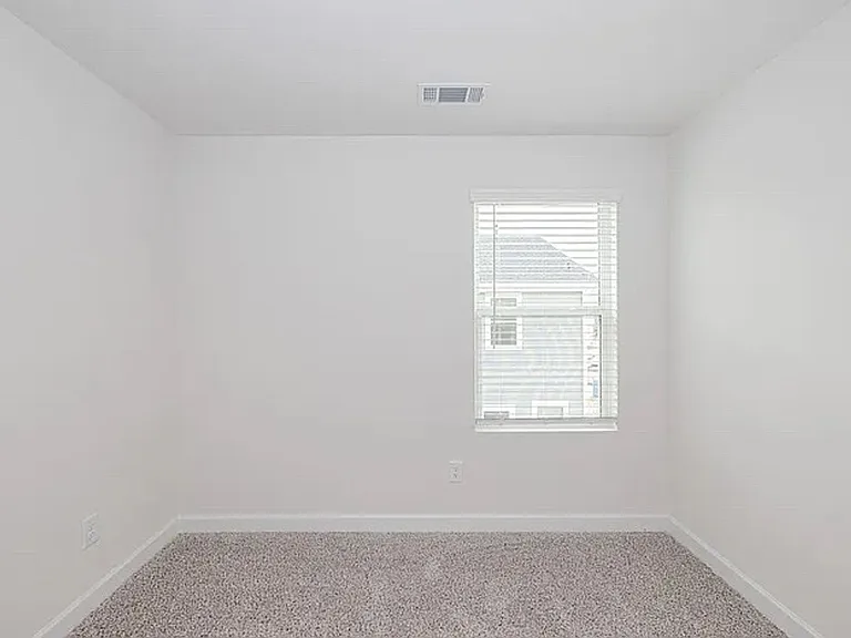 4415 Millennium Ave — Photo 16