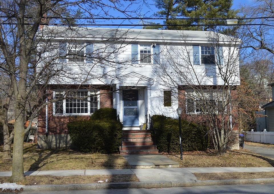 2nd image of 305 Clark Rd