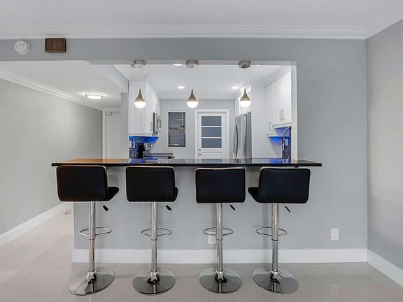 4th image of 8101 SW 24th Ct APT 407