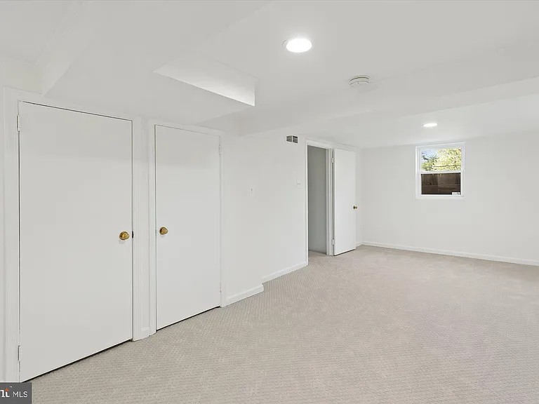 6514 Ivy Hill Dr — Photo 22