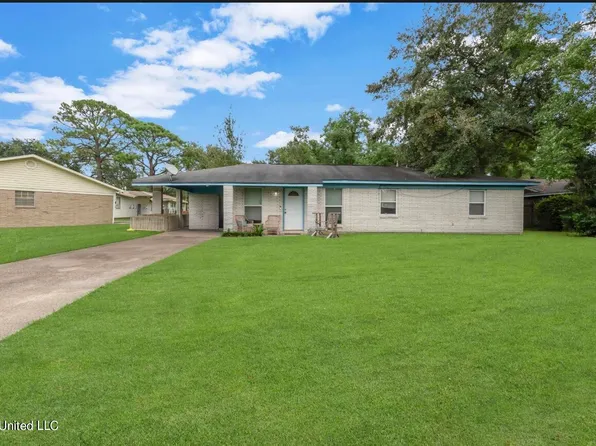 3714 Corinth St, Pascagoula, MS 39581