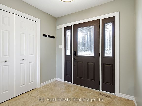 4th image of 31 Healey St