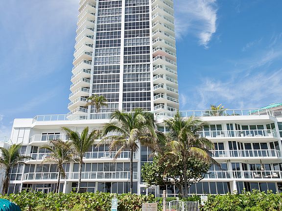 4th image of 16425 Collins Ave APT 4