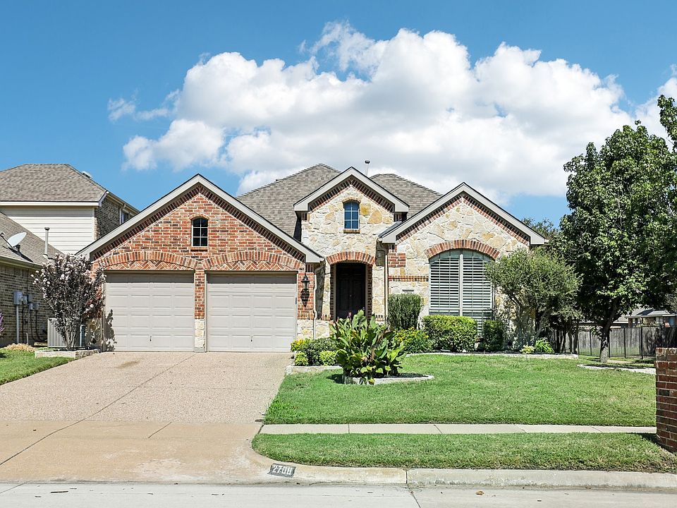 1st image of 2708 Cove Dr