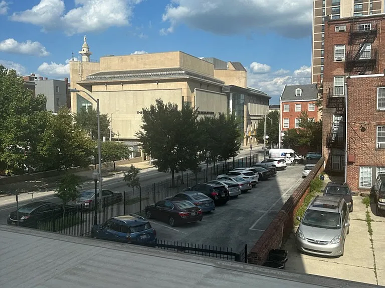 Gallery Tower — Photo 50