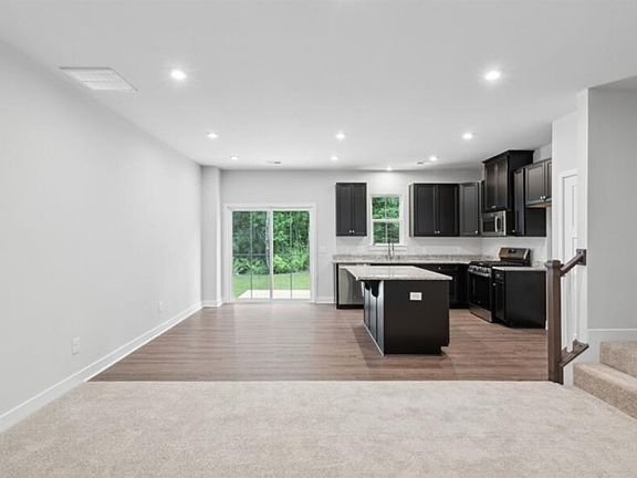 5th image of 1062 Crescent Cove Ln