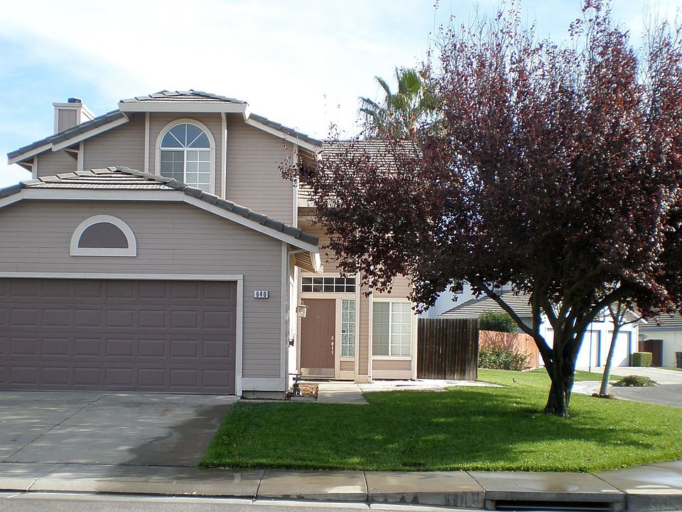 Lovely home on corner lot!