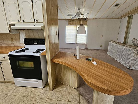 5th image of 16489 Menorca Dr