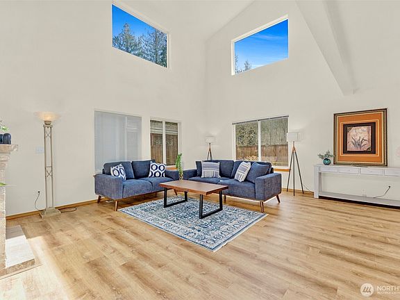4th image of 4713 Breccea Lane SE