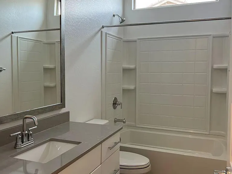 560 E Cactus Wren Dr — Photo 6