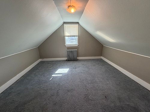 4th image of 405 Budd St #2